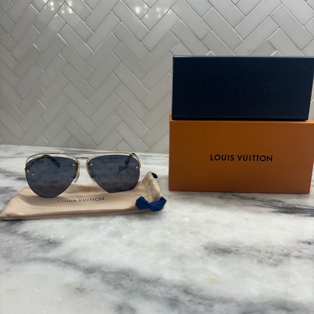 Louis Vuitton Black Sunglasses